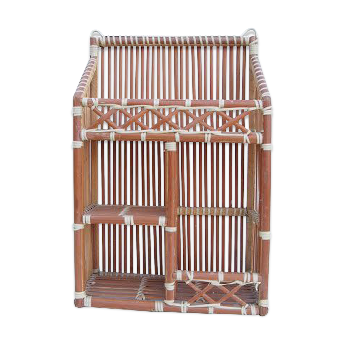 Shelf white rattan and scoubidou