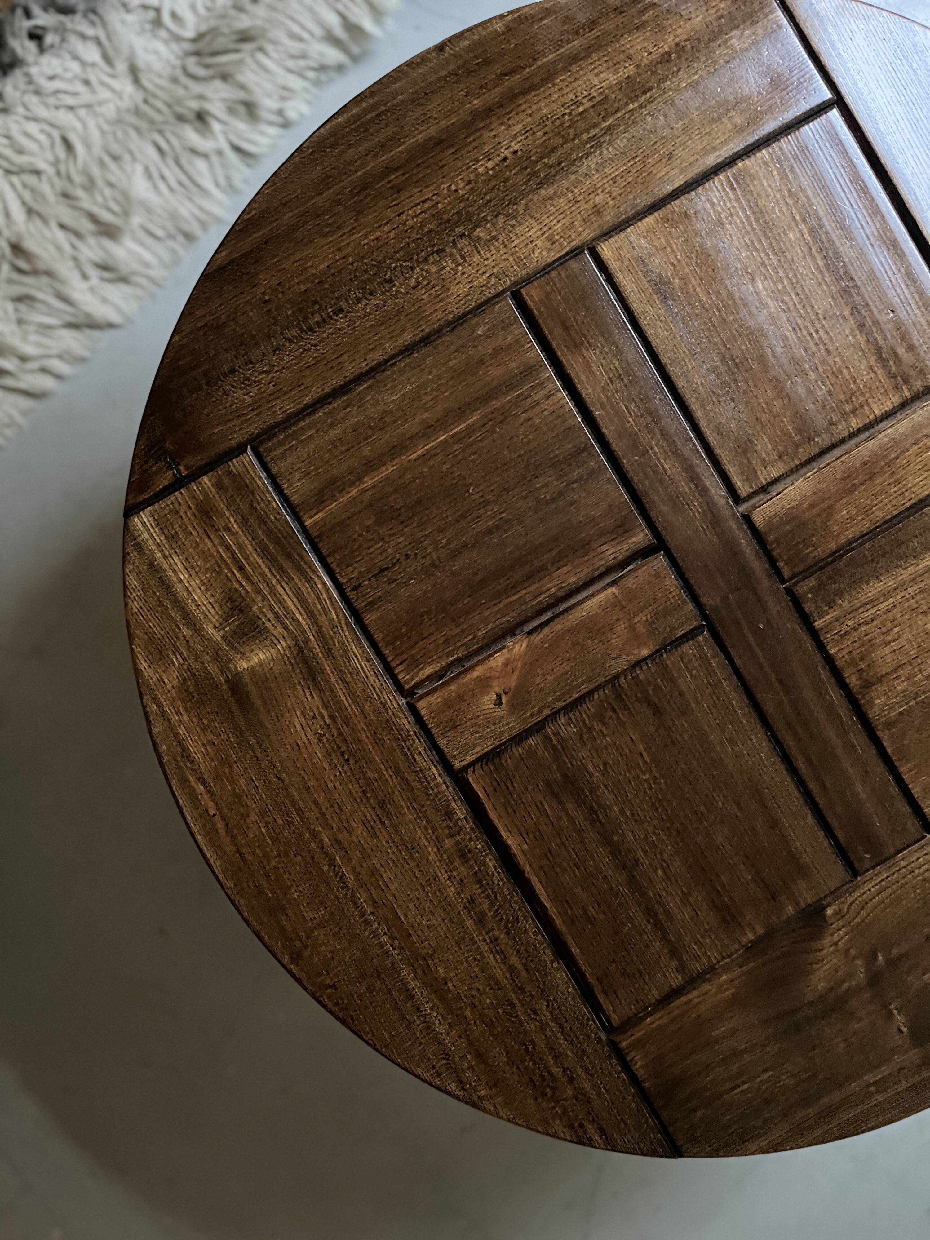 round coffee table in solid elm wood, Maison Regain 1980