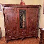 Armoire en chêne de style espagnol, début du XXe siècle