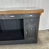 Zinc bar counter
