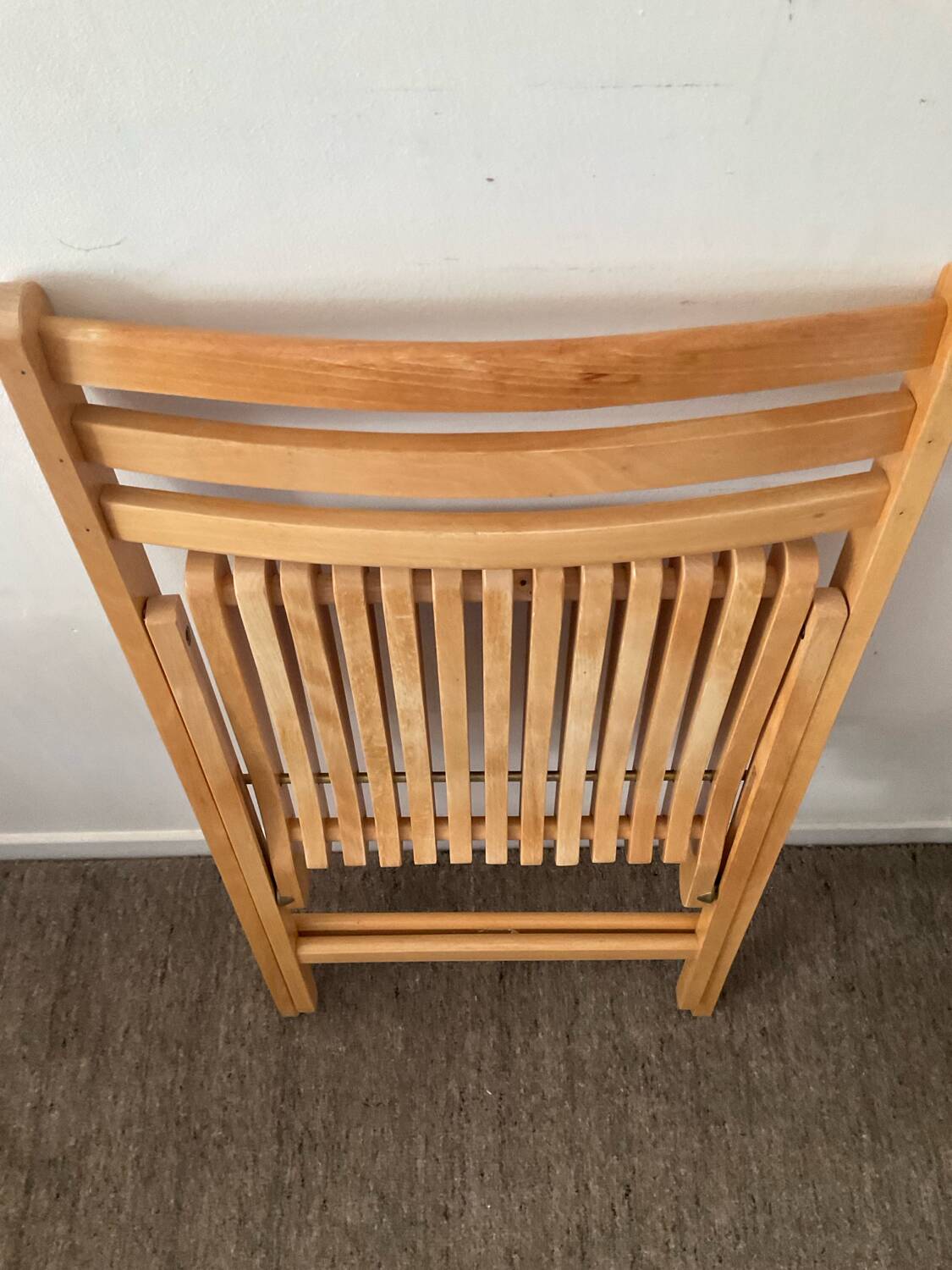 Vintage folding chair in solid beech