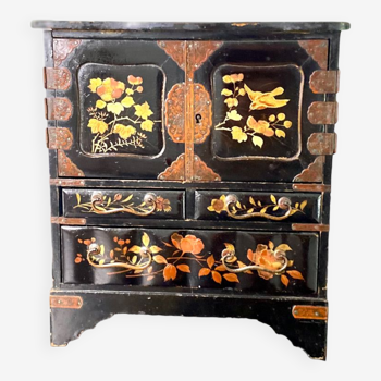 Coffret à Bijoux 19ème Cabinet de Temple Japonais laque Dorure noire Meiji