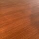 Table de repas ronde aux design scandinave en teck des années 60.