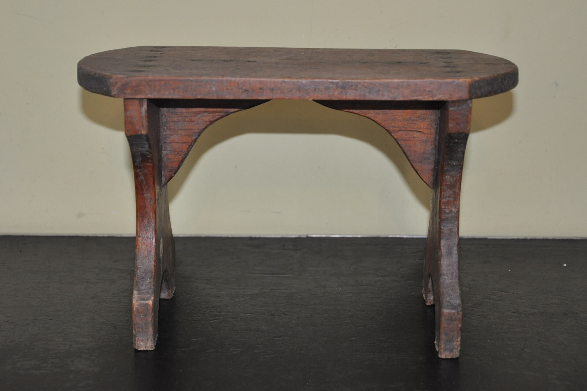 Footstool or anointed stool