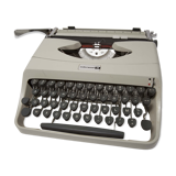 Underwood 18 typewriter