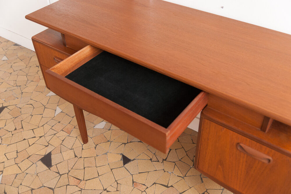 Office feet spindles by Gplan