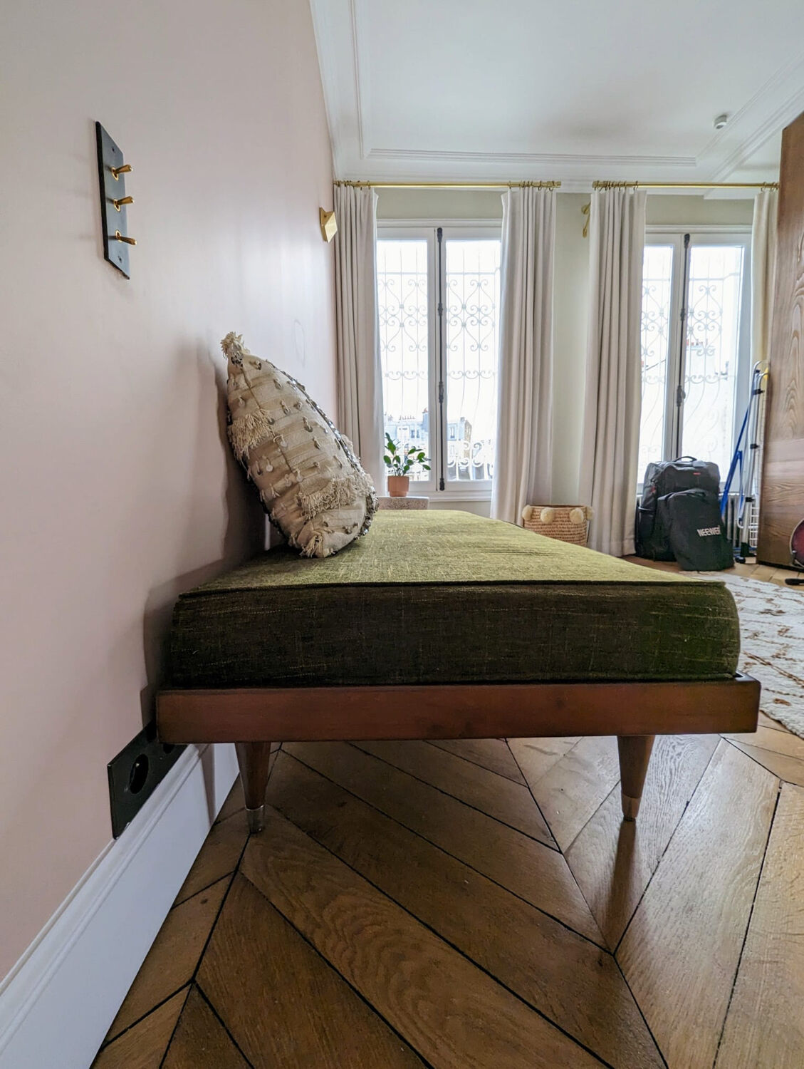 Daybed bottle green bench Kann Design