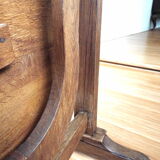 Folding round table winemaker