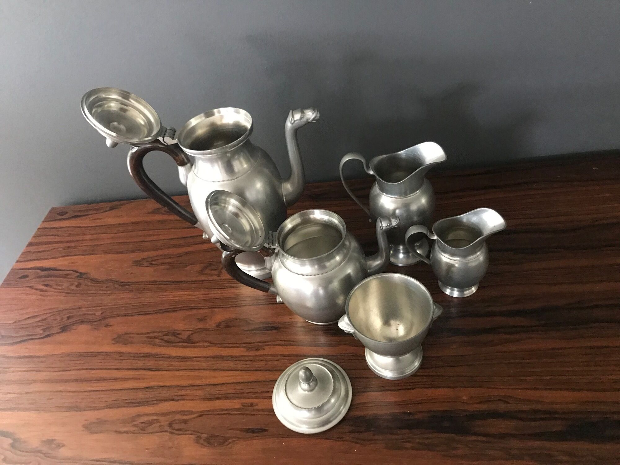complete set of coffee and tea with milk pot and sugar art Deco in tin