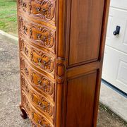 Semainier chiffonnier avec gravure style Louis XV à 7 tiroirs