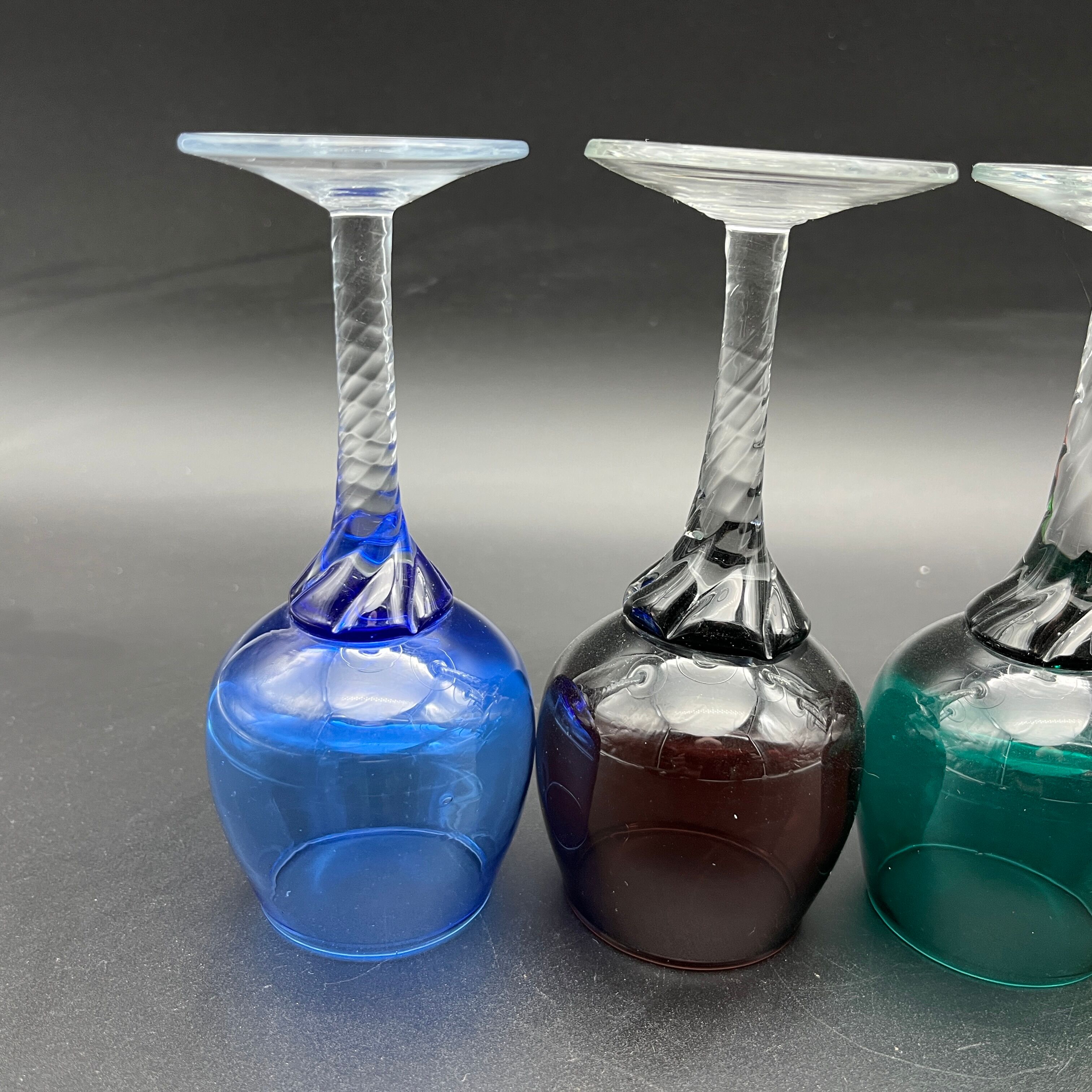 Set of 5 glasses with twisted foot blown glass multicolored Murano