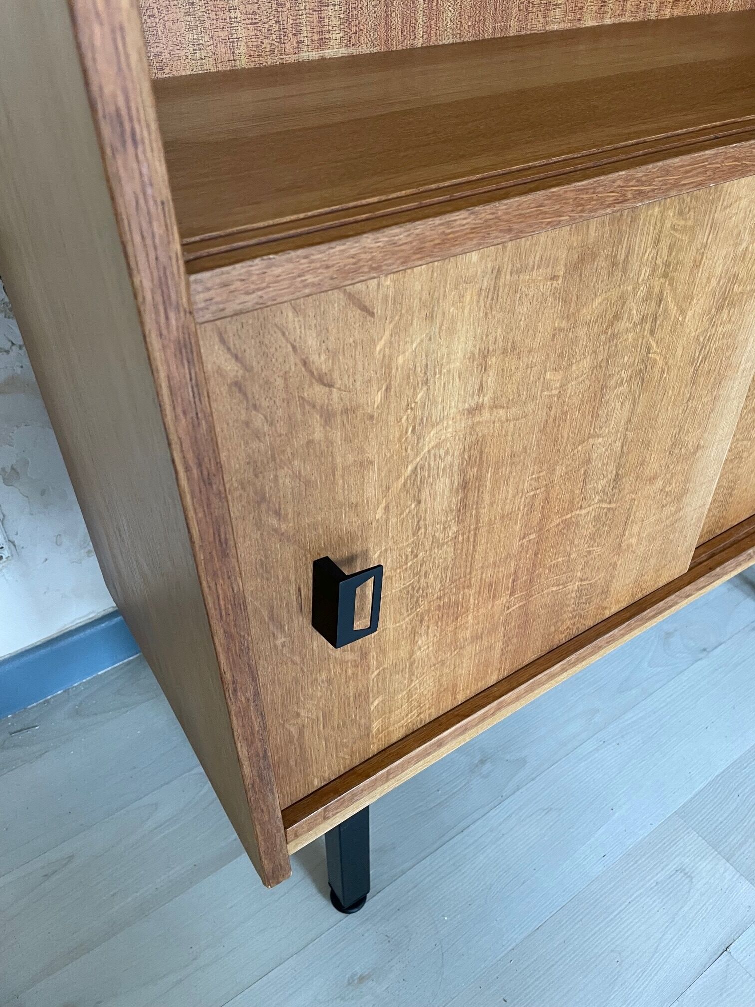 Vintage bookcase refurbished