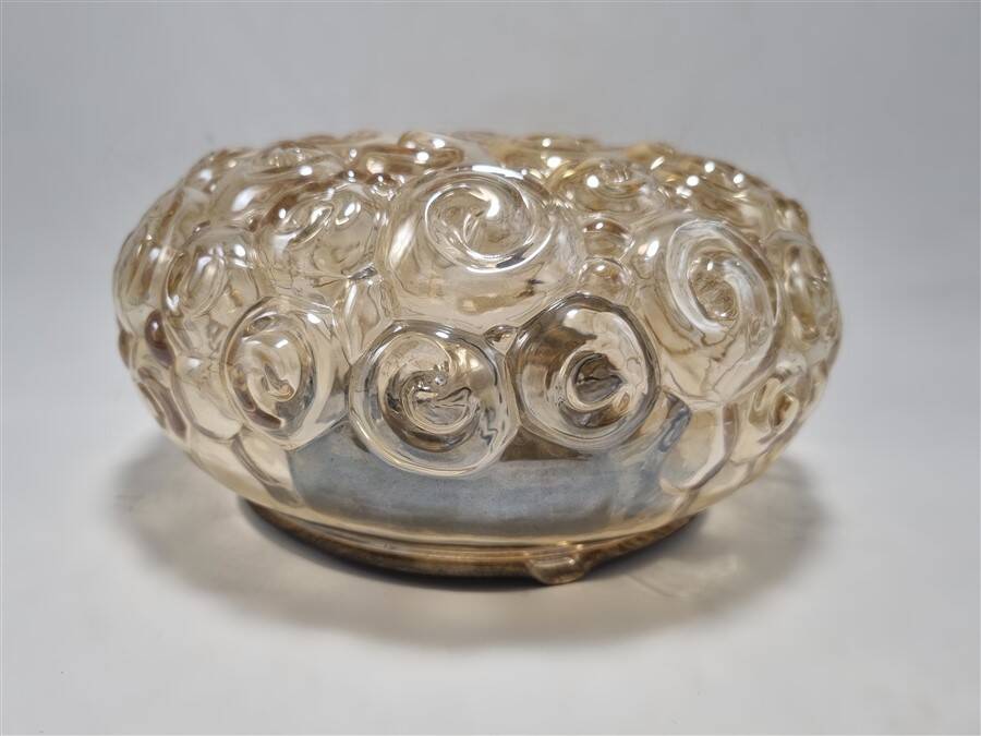 Helena Tynell snail ceiling light