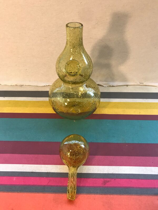 Paire d'ancienne bouteilles Biot verre soufflé bullé jaune avec bouchon