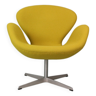 Swan Chair in yellow Designed by Arne Jacobsen and Fritz Hansen