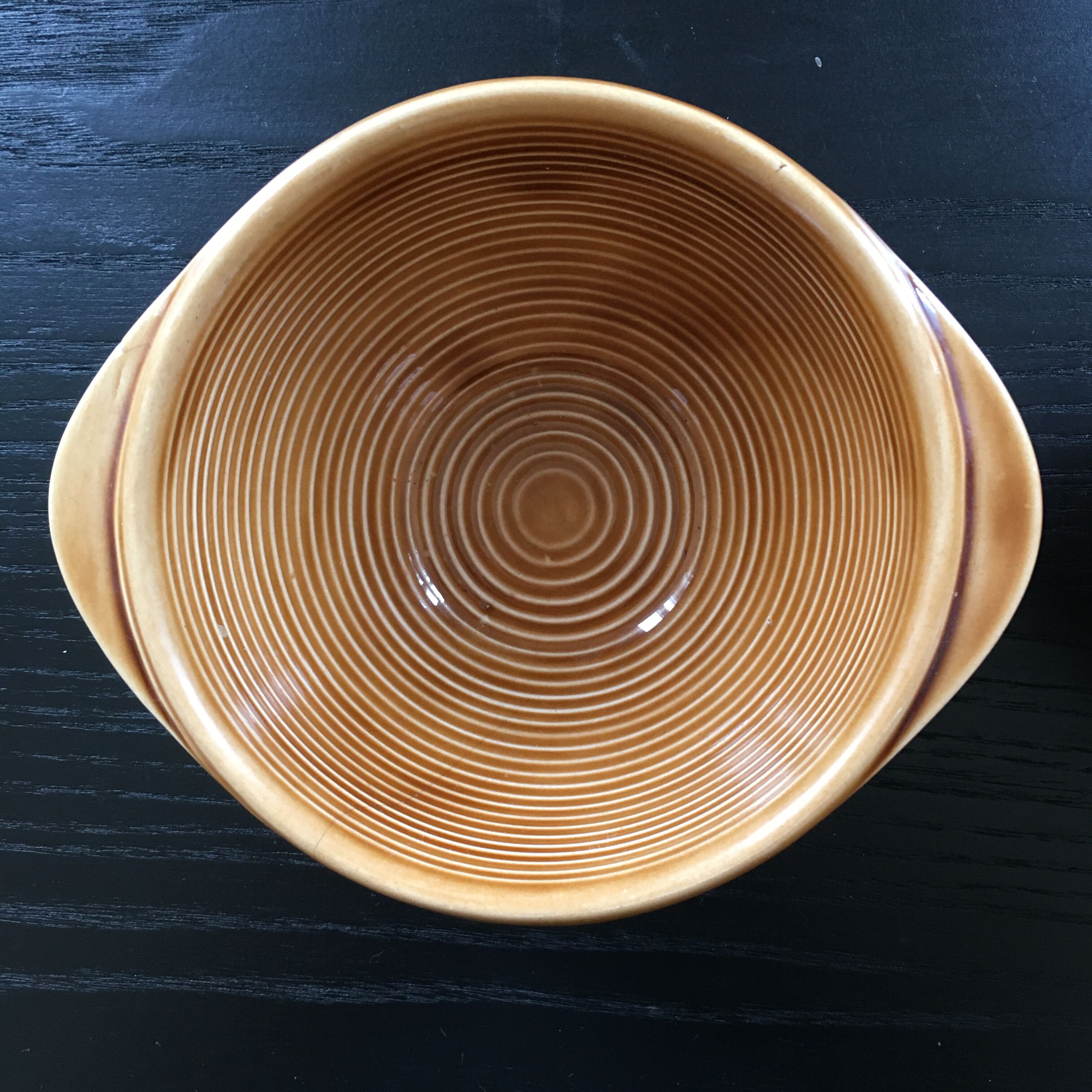 Lot 2 bowls yellow Provencal