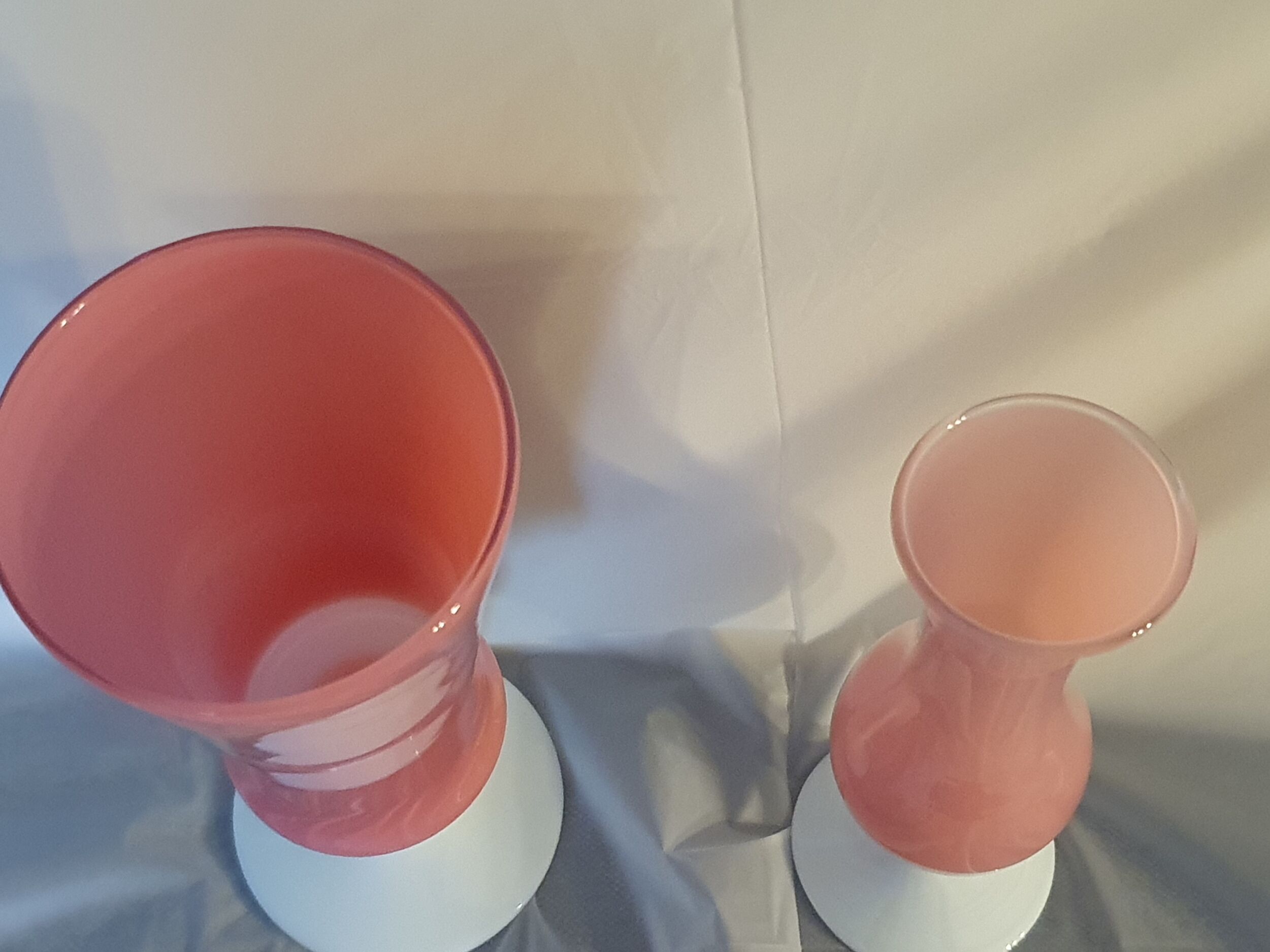 Lot de 2 vases soliflore opaline