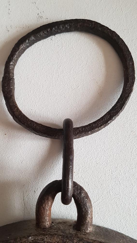 Round wrought iron mirror in the 1950s - 21cm