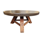Table basse ronde brutaliste en bois et métal, années 1960
