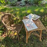 Small children's chair in beige scoubidou.