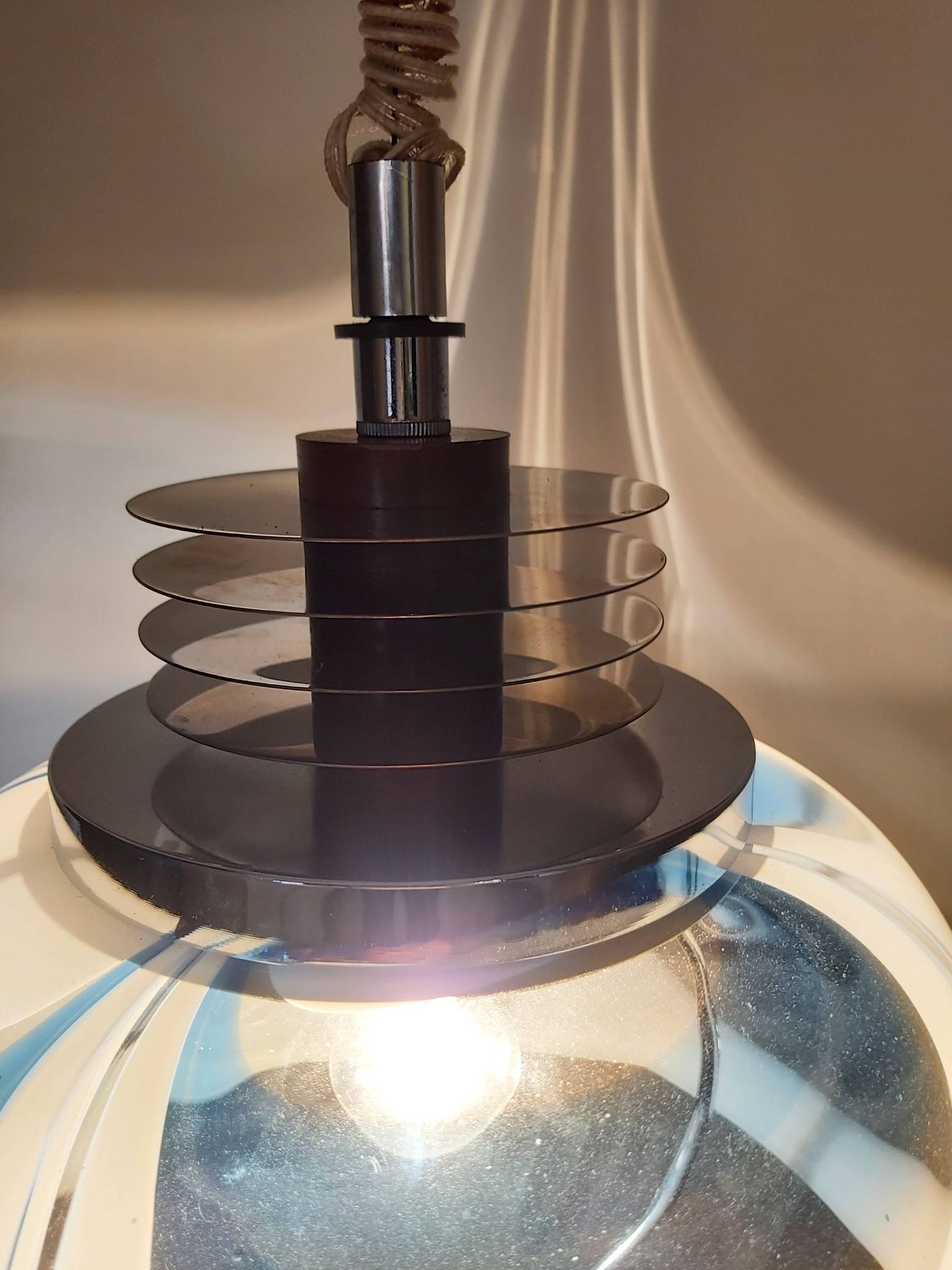 Lampe à suspension, Murano, années 1970.