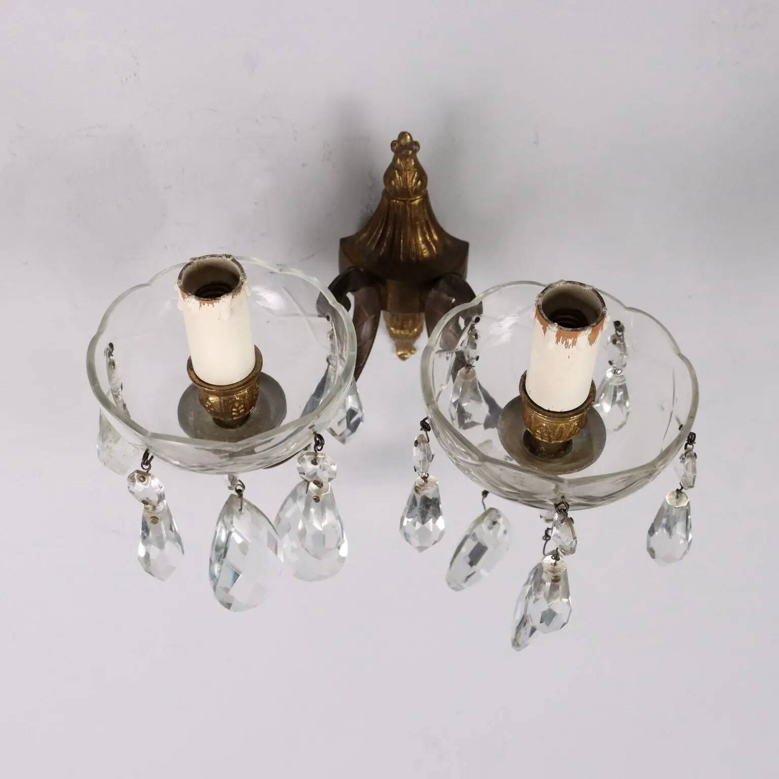 Pair of antique wall sconces in gilded bronze, Italy, 20th century