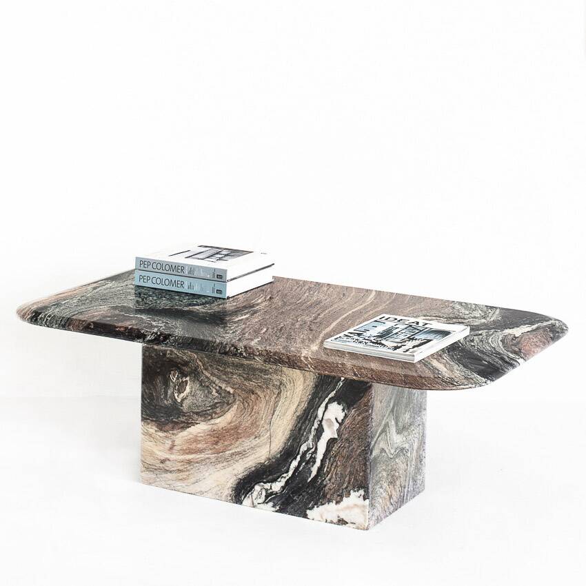 Vintage veined marble coffee table. Fully restored. Italy, 1910s.