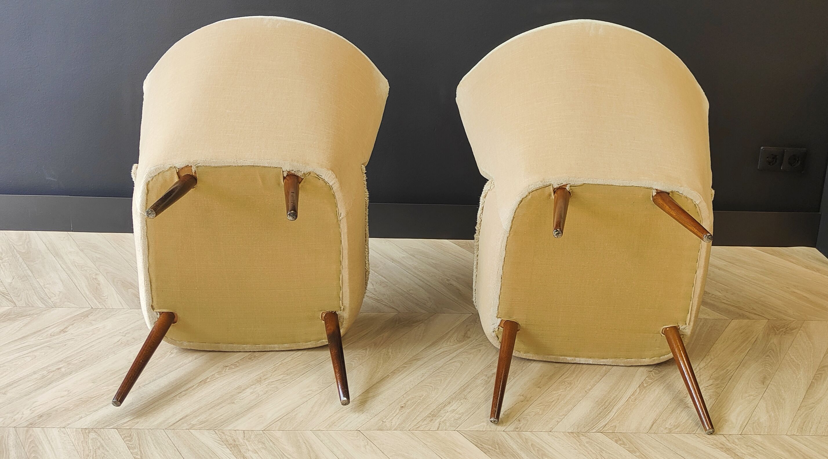 Two Mid Century cocktailchairs