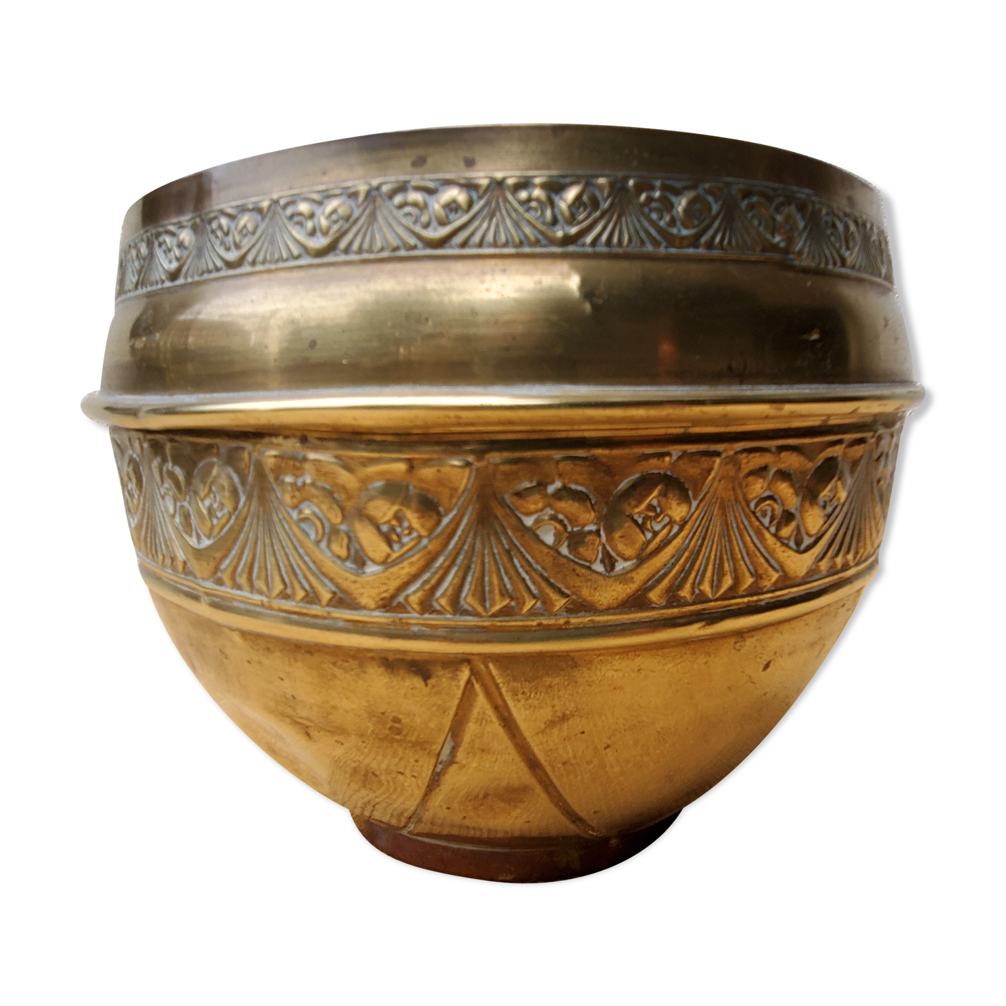 Brass pot cover
