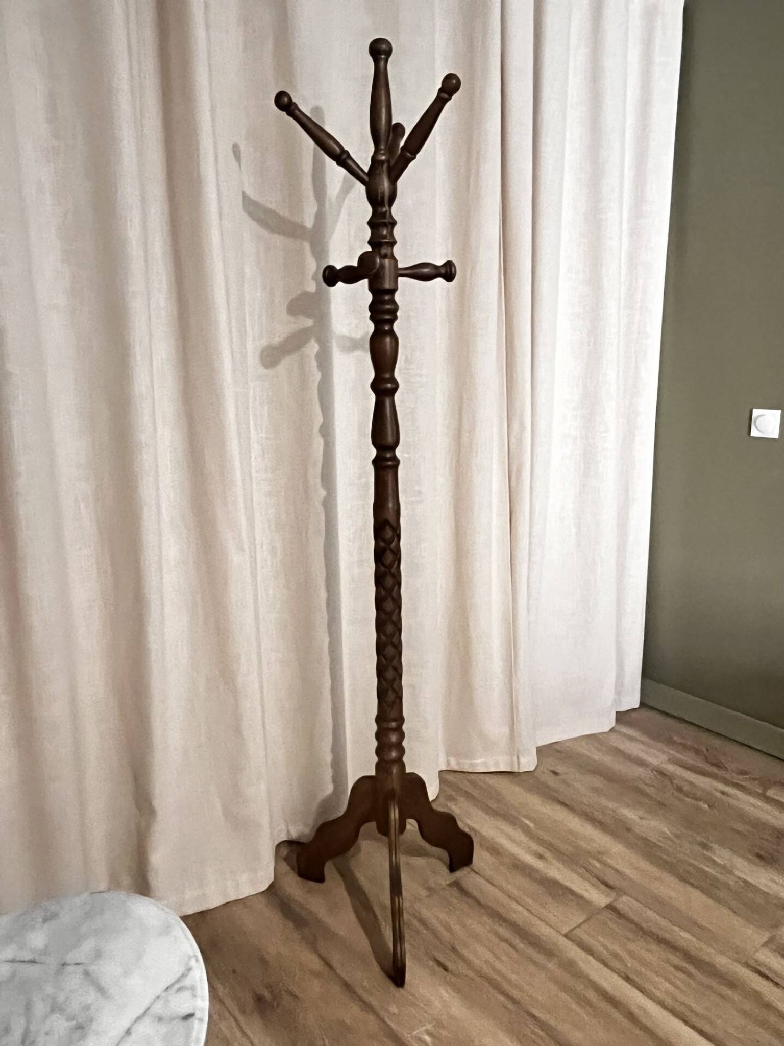 Coat hanger