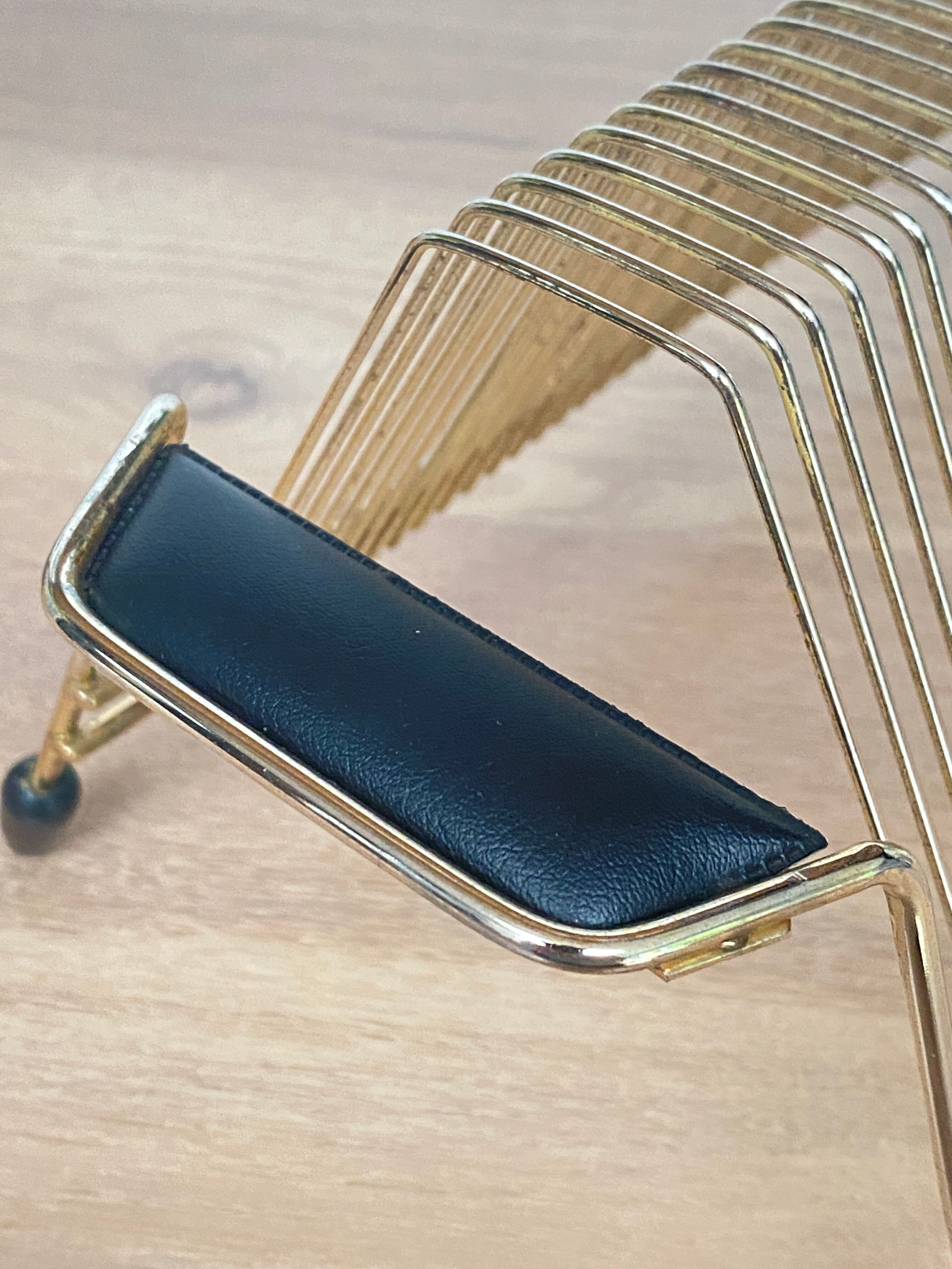 Vinyl records holder from the 50s-60s