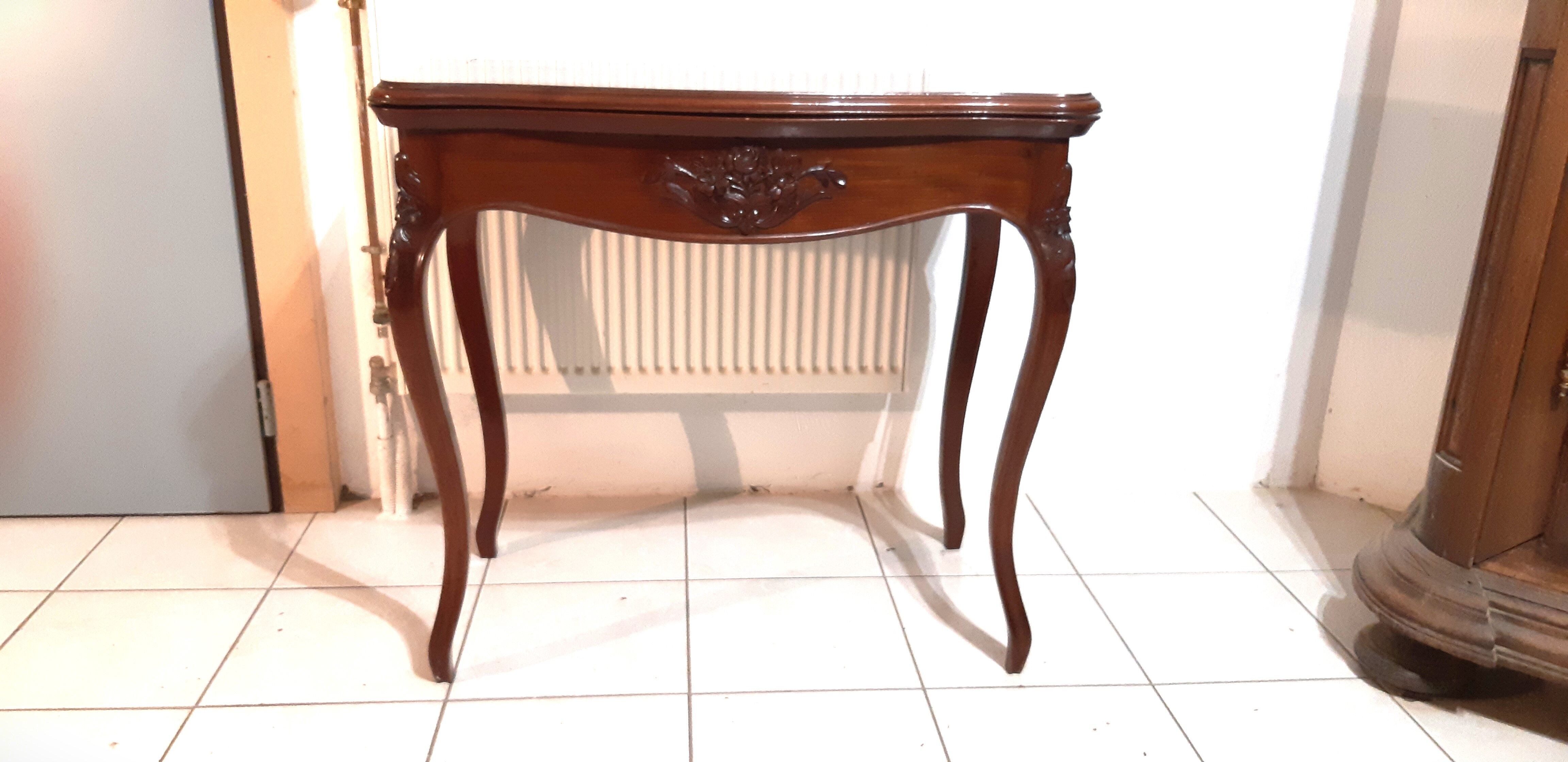 Console, table of games style Louis XV late nineteenth in mahogany