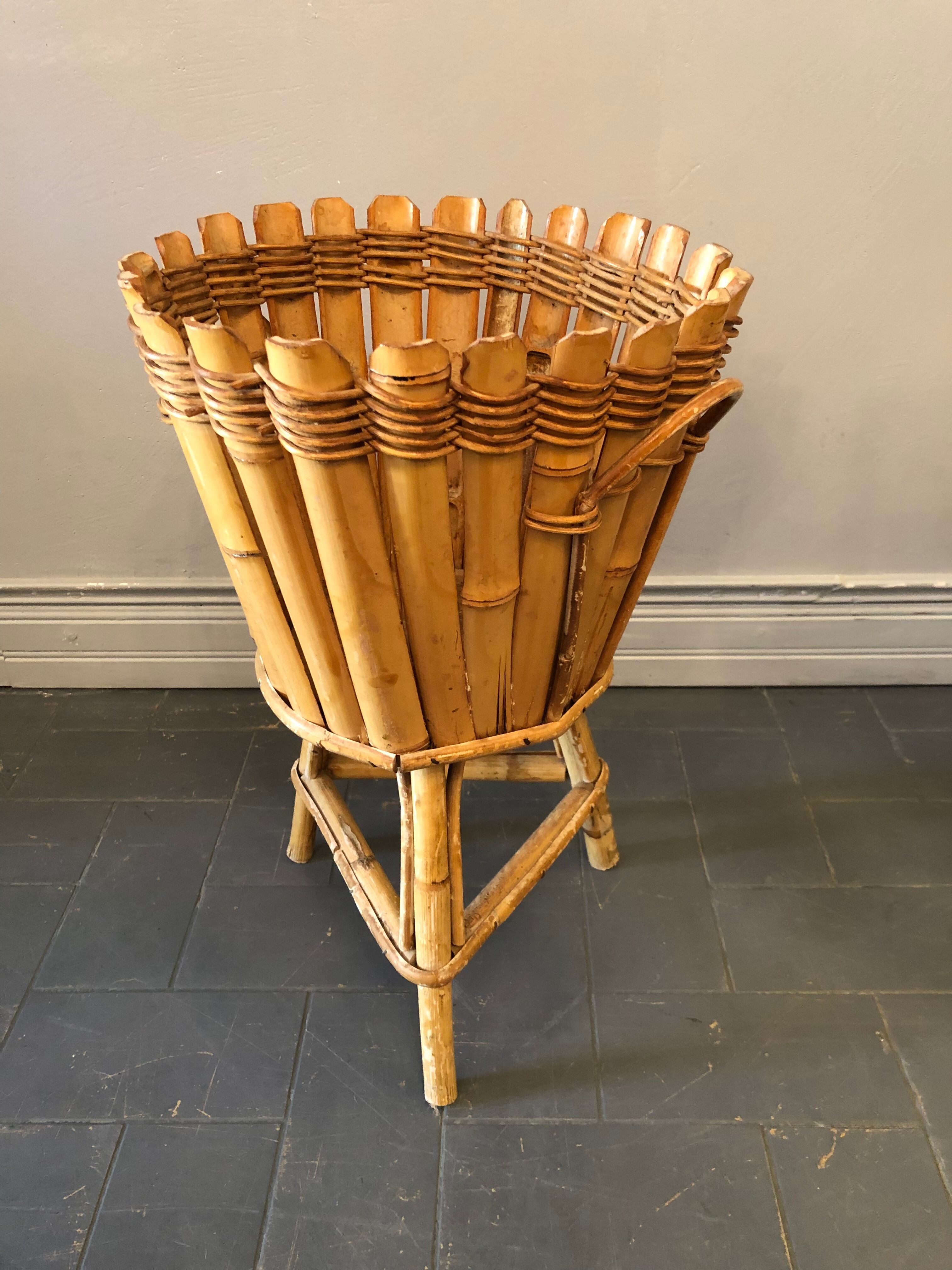 Plant holder, rattan pot cover