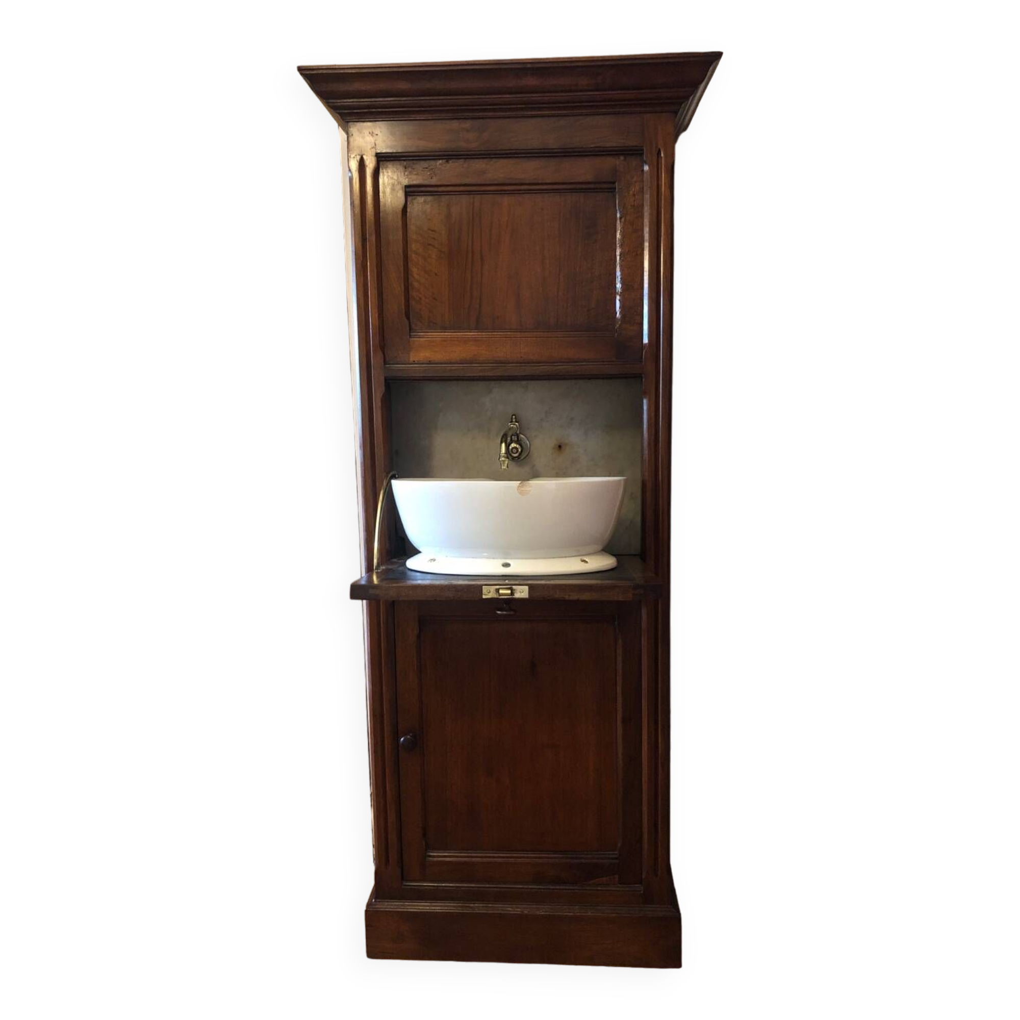 Marine cabinet
