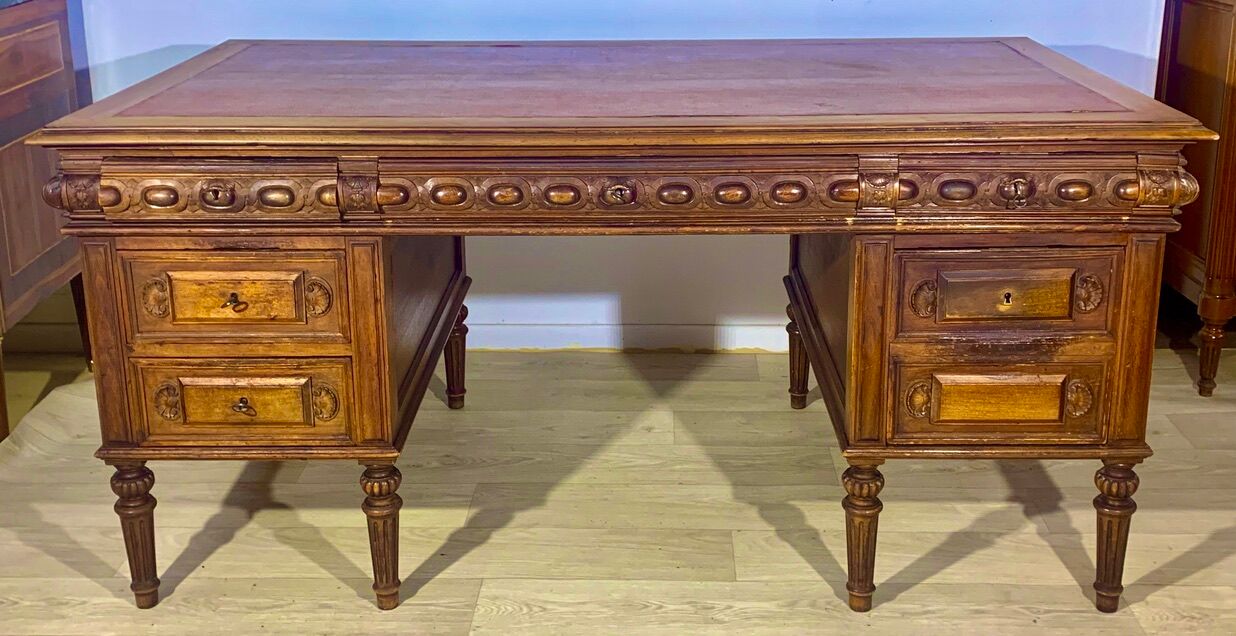 Renaissance style desk in solid oak, richly carved