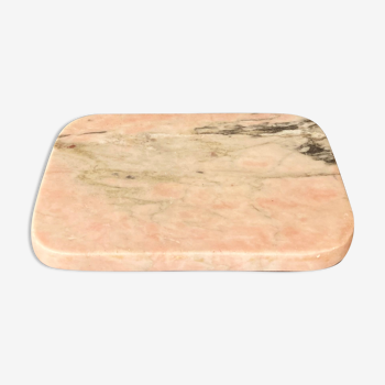 Cutting board in pink natural marble