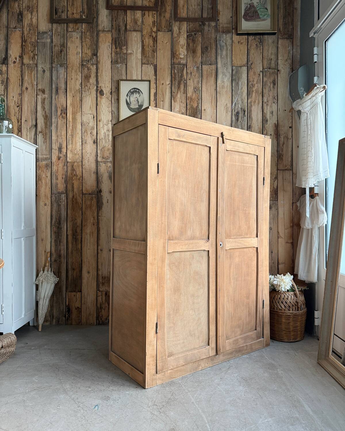 Small Parisian wardrobe