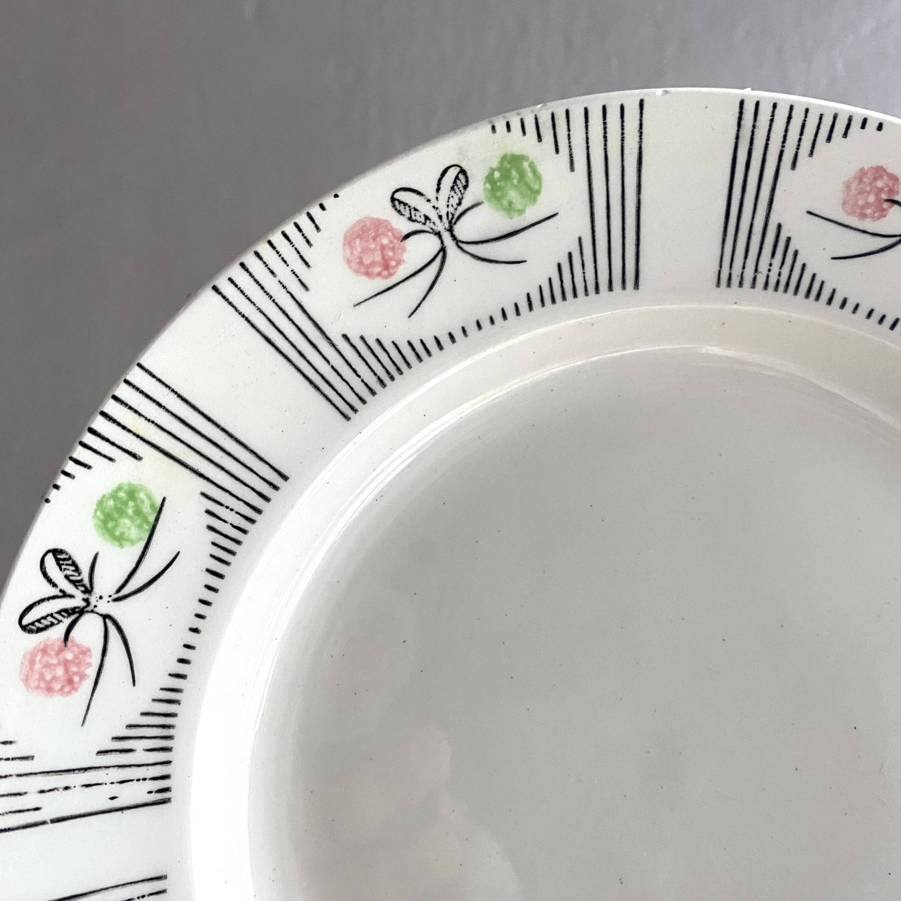 Gien flat plates, Marie José model from the 60s