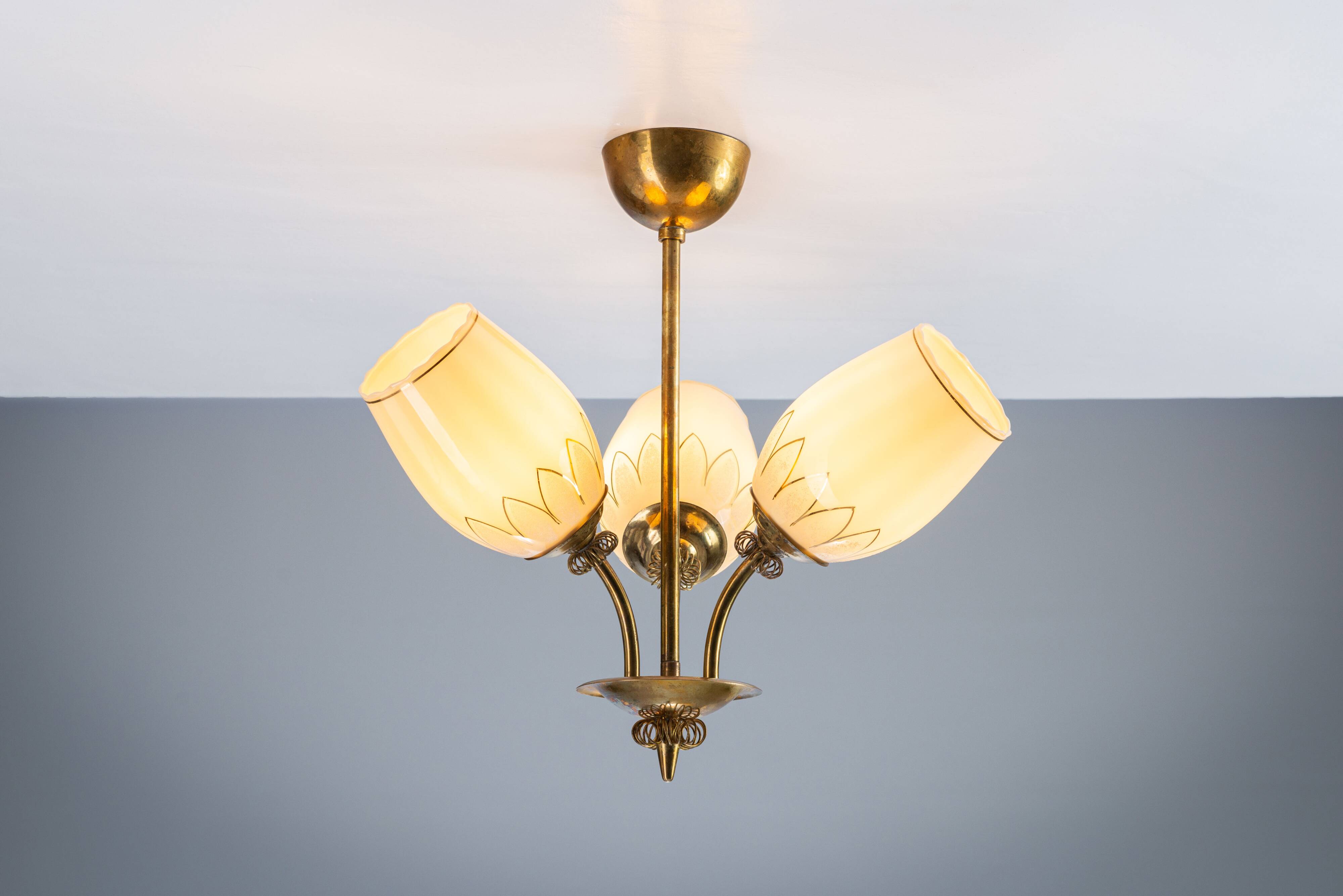 Itsu ER 1503/3 decorated chandelier with three shades, Finland, 1940s