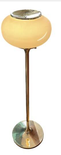 Art Deco floor lamp in brass and opaline glass - 130 cm