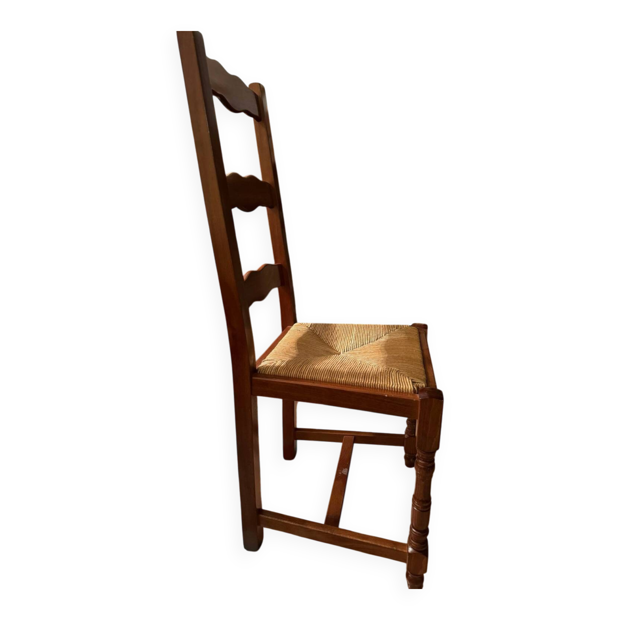 Set of 8 solid varnished oak chairs in excellent condition