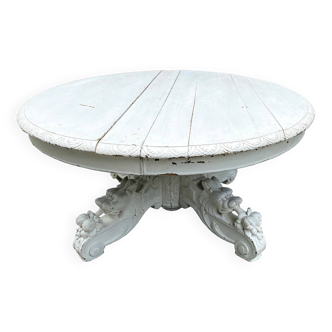 White lacquered oak table, richly carved central leg. Late 19th century