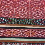 Tapis kilim berbère rouge multicolore en laine 100x200cm