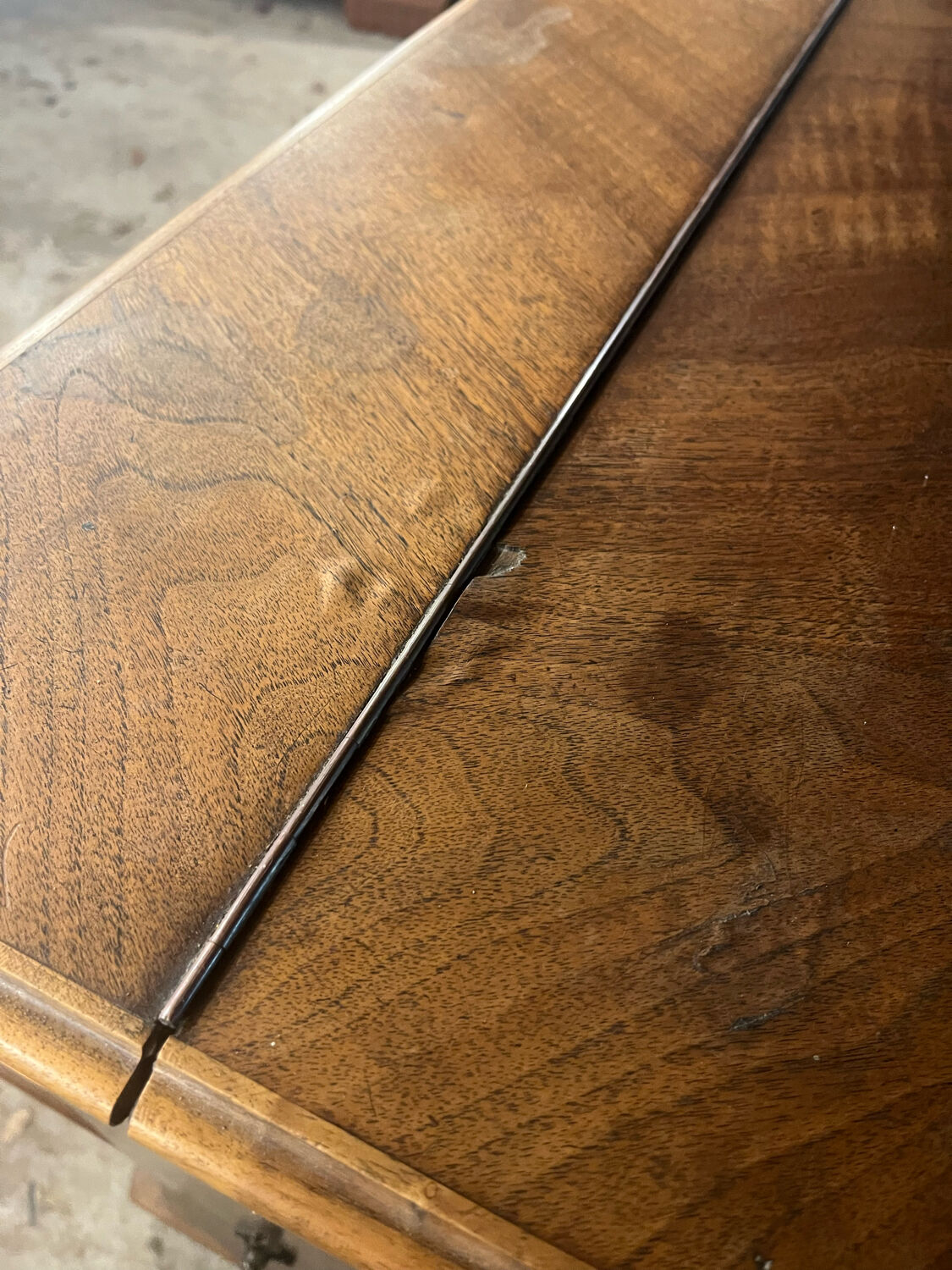 Upright piano Leguerinais Frères to makeover