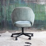 Knoll saarinen executive chair in original textile, swivel base