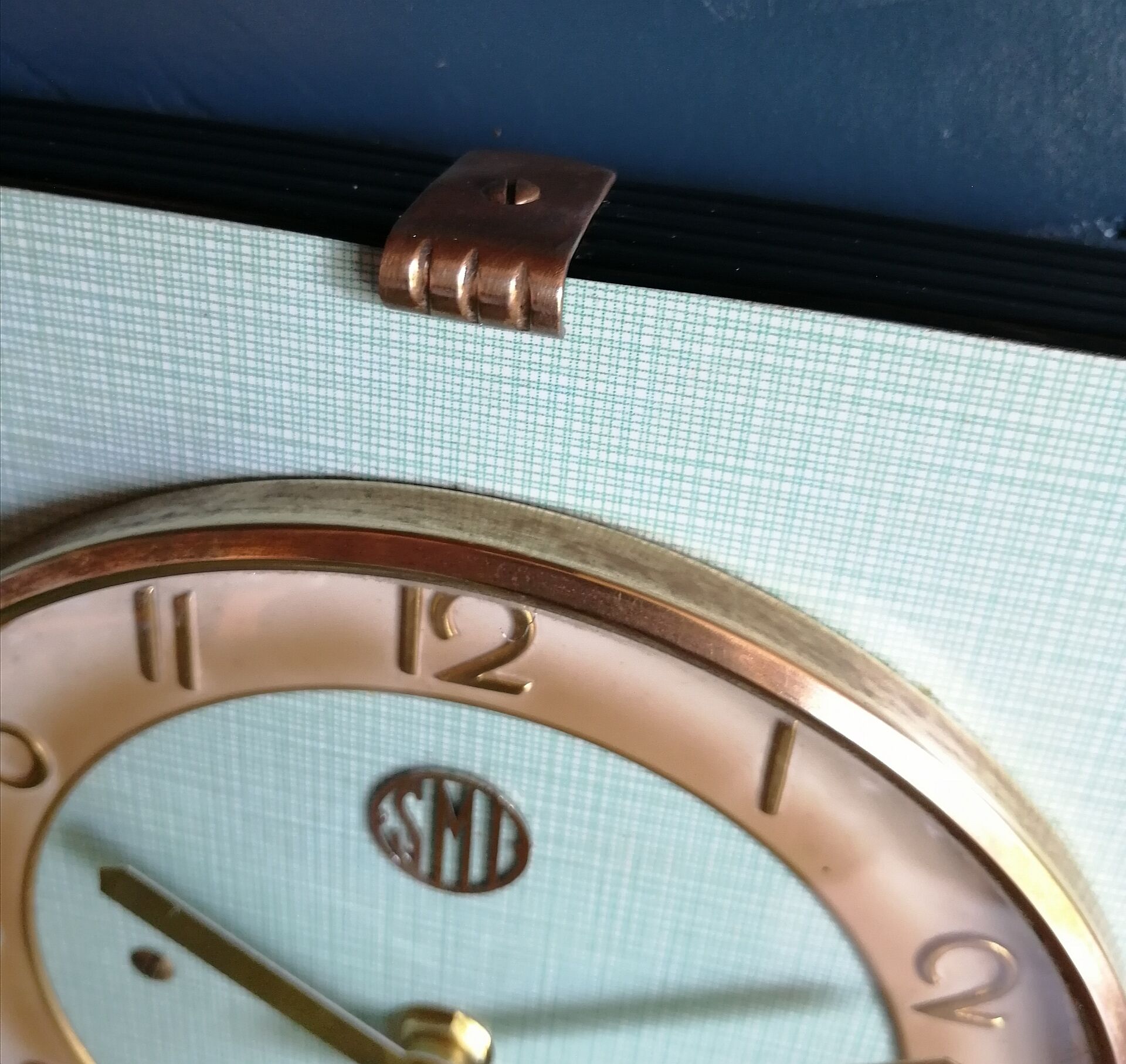 Horloge formica vintage pendule murale silencieuse carrée "SMI vert doré"