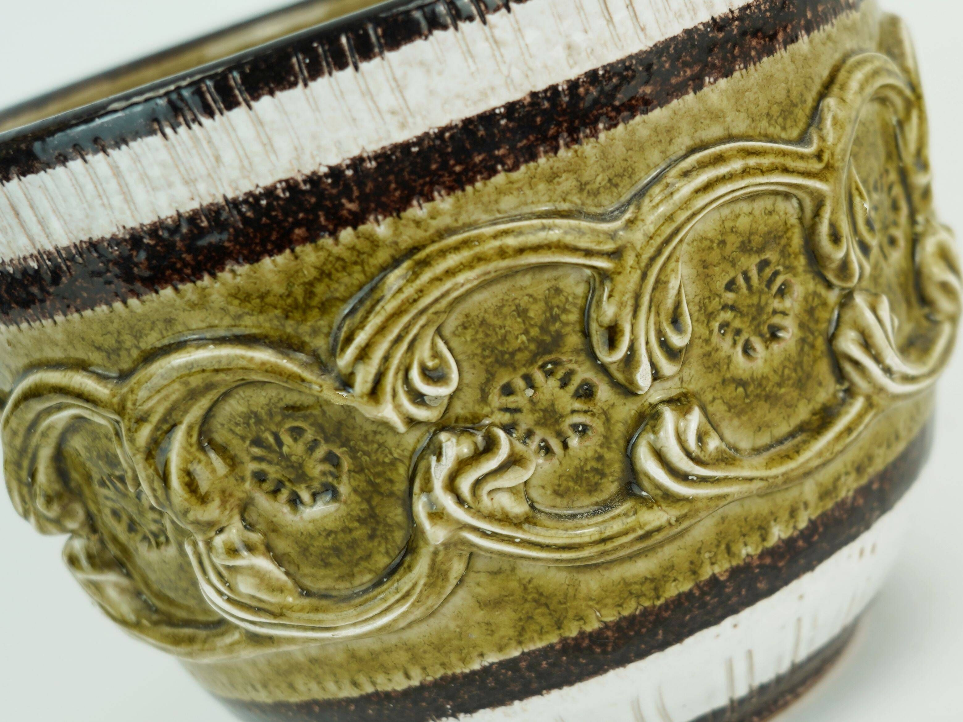 italian mid century PLANT POT nuovo rinascimento relief decor white brown