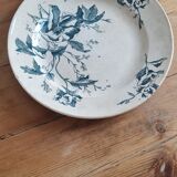 Serving dish in iron earth