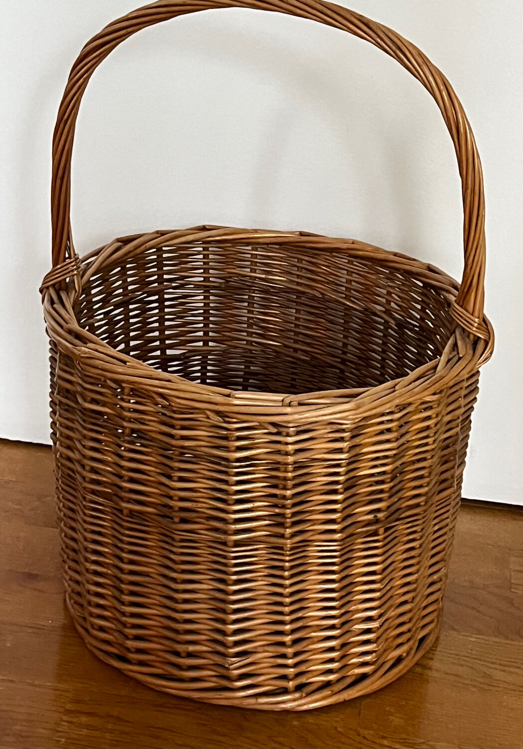 Wicker basket