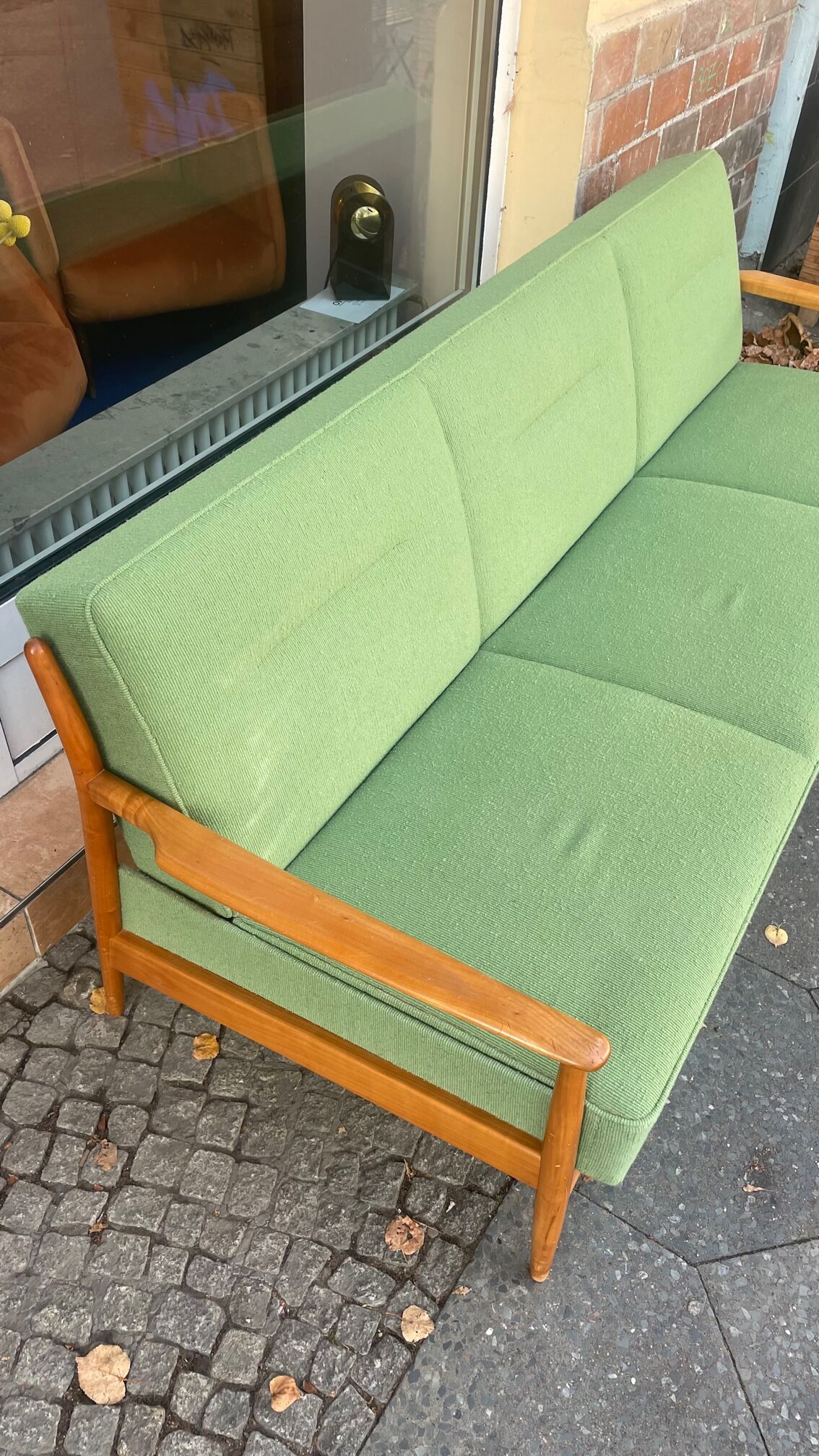 Daybed of the 60s vintage in wood and fabric